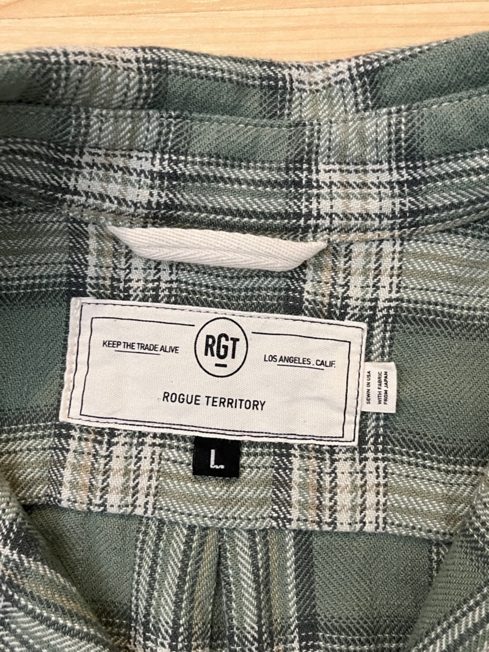 Rogue Territory Oxford Shirt Sage Herringbone Plaid Flannel Style Large - Picture 4 of 9